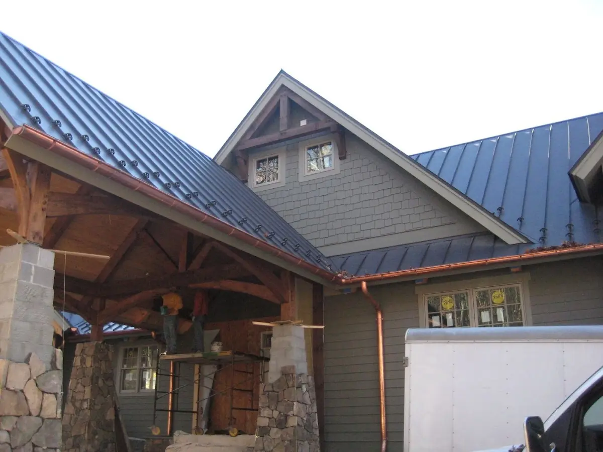 Craftsman Roofing team delivering quality roofing work in Muscatel